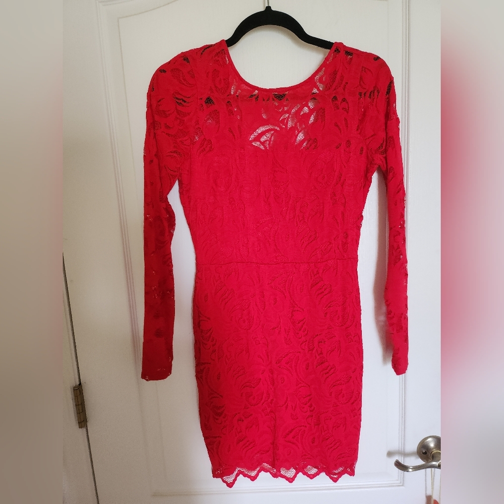 Red lace bodycon dress